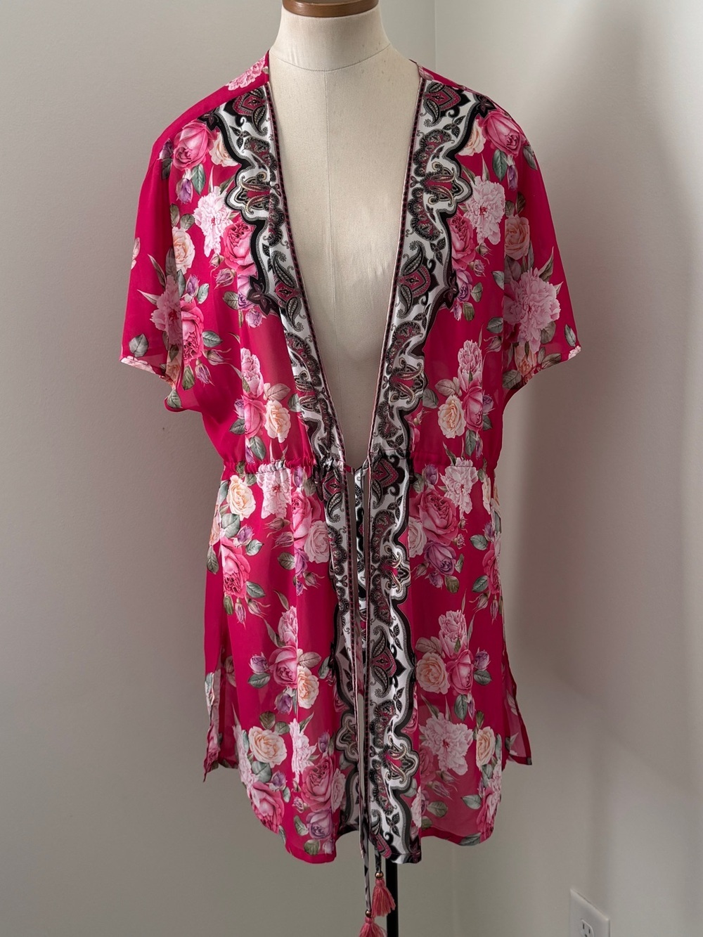 Nanette Lepore Medium Pink Floral Semi Sheer Cover Up Kimono Beach Tropical